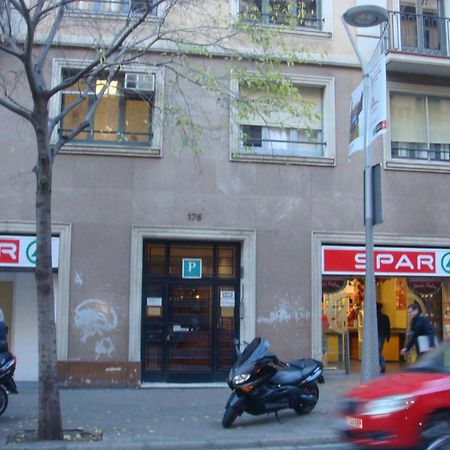 Hostal Muntaner Barcelona Eksteriør bilde